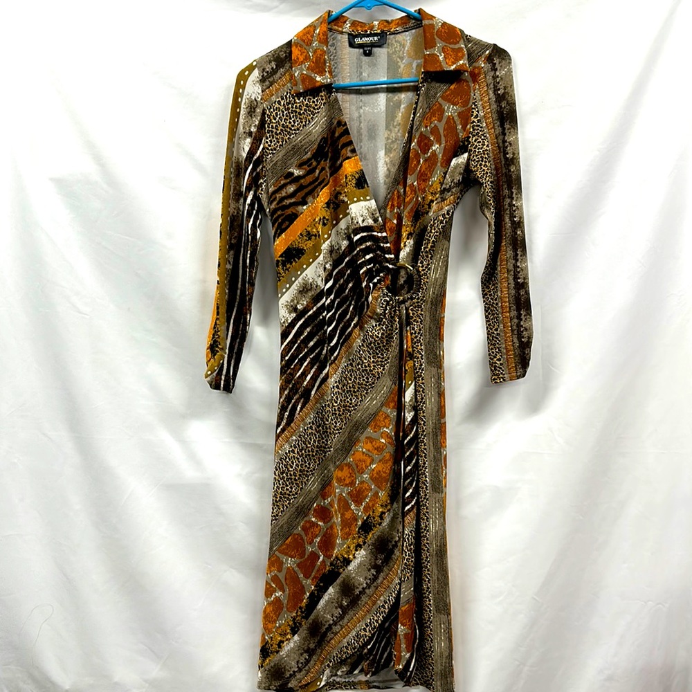 Glamour Size 6, 3/4 length sleeve  Animal print dress